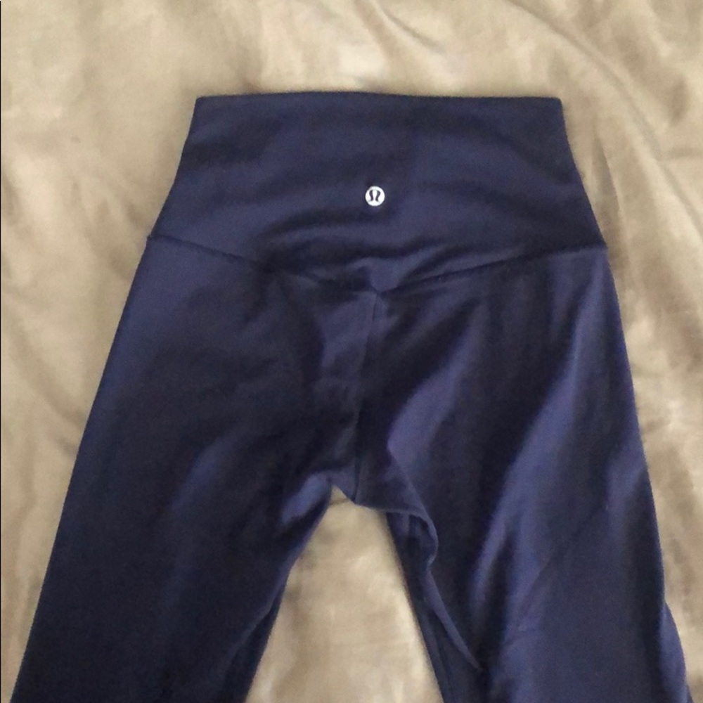 SOLD | Lululemon True Navy Align 25” size 4